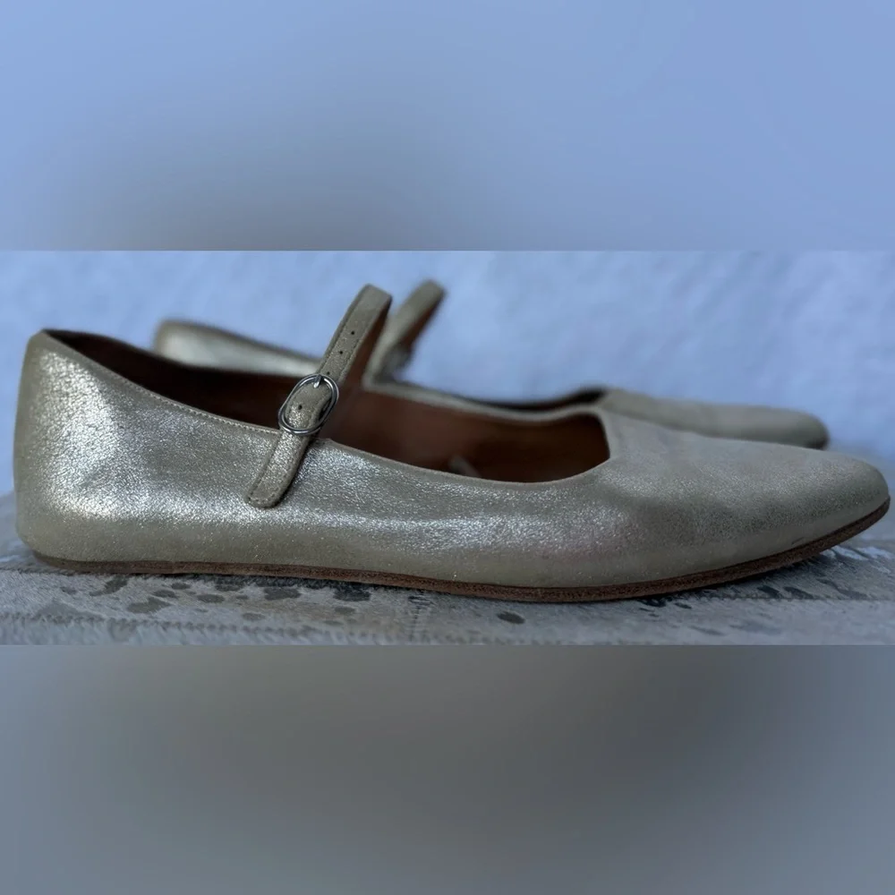 COCLICO Dream Mary Jane Iris Iridescent Leather in Gold size 39.5 US 8.5 -9